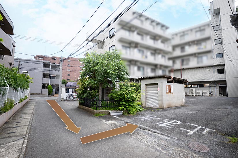 ⑤しばらくすると、左手に当院入居ビルが見えてきます。
